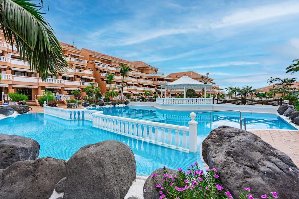Royal Garden - 2 Bedroom Playa de las Américas Dış mekan fotoğraf