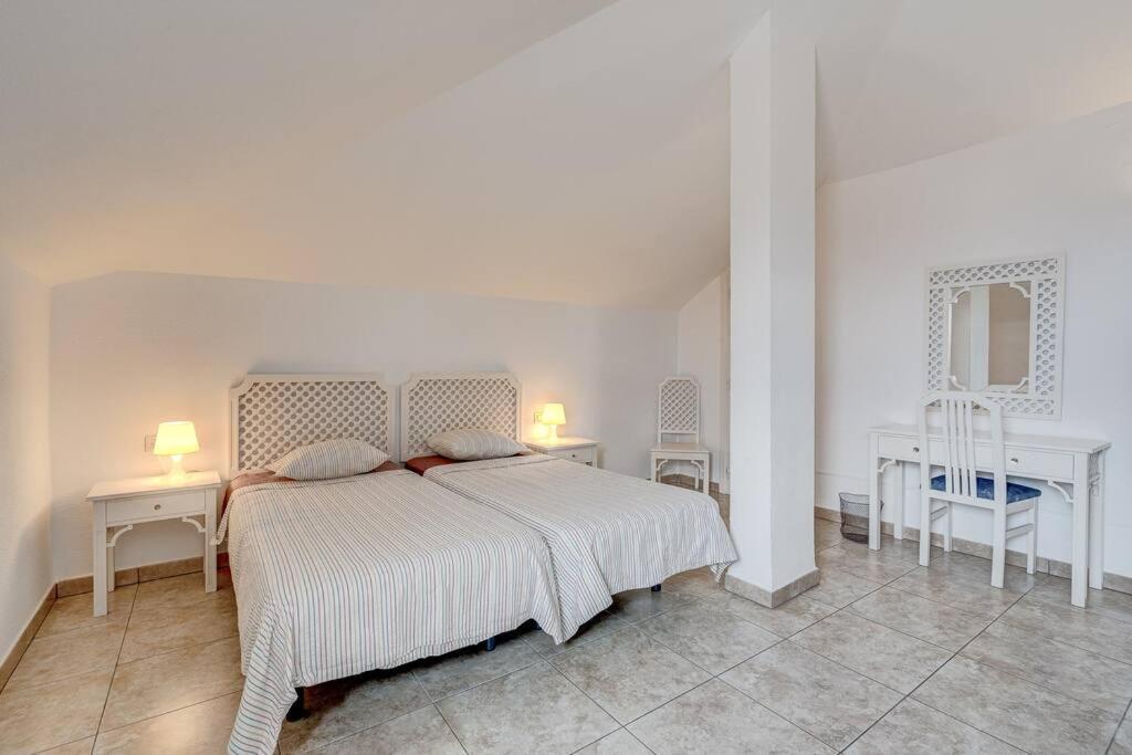 Royal Garden - 2 Bedroom Playa de las Américas Dış mekan fotoğraf